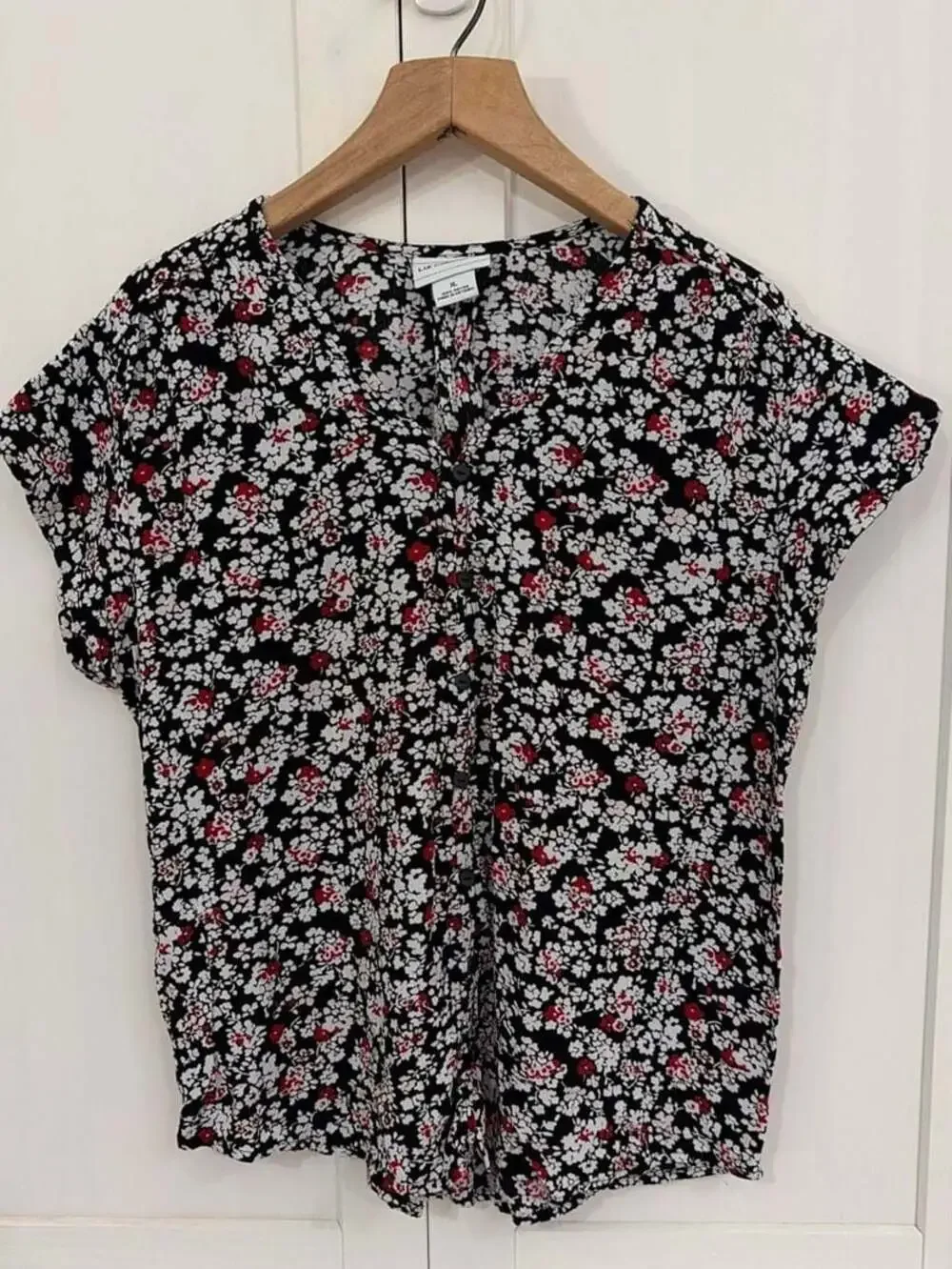 Liz Claiborne Women's Short Sleeve Floral Button-Up Blouse, Size XL